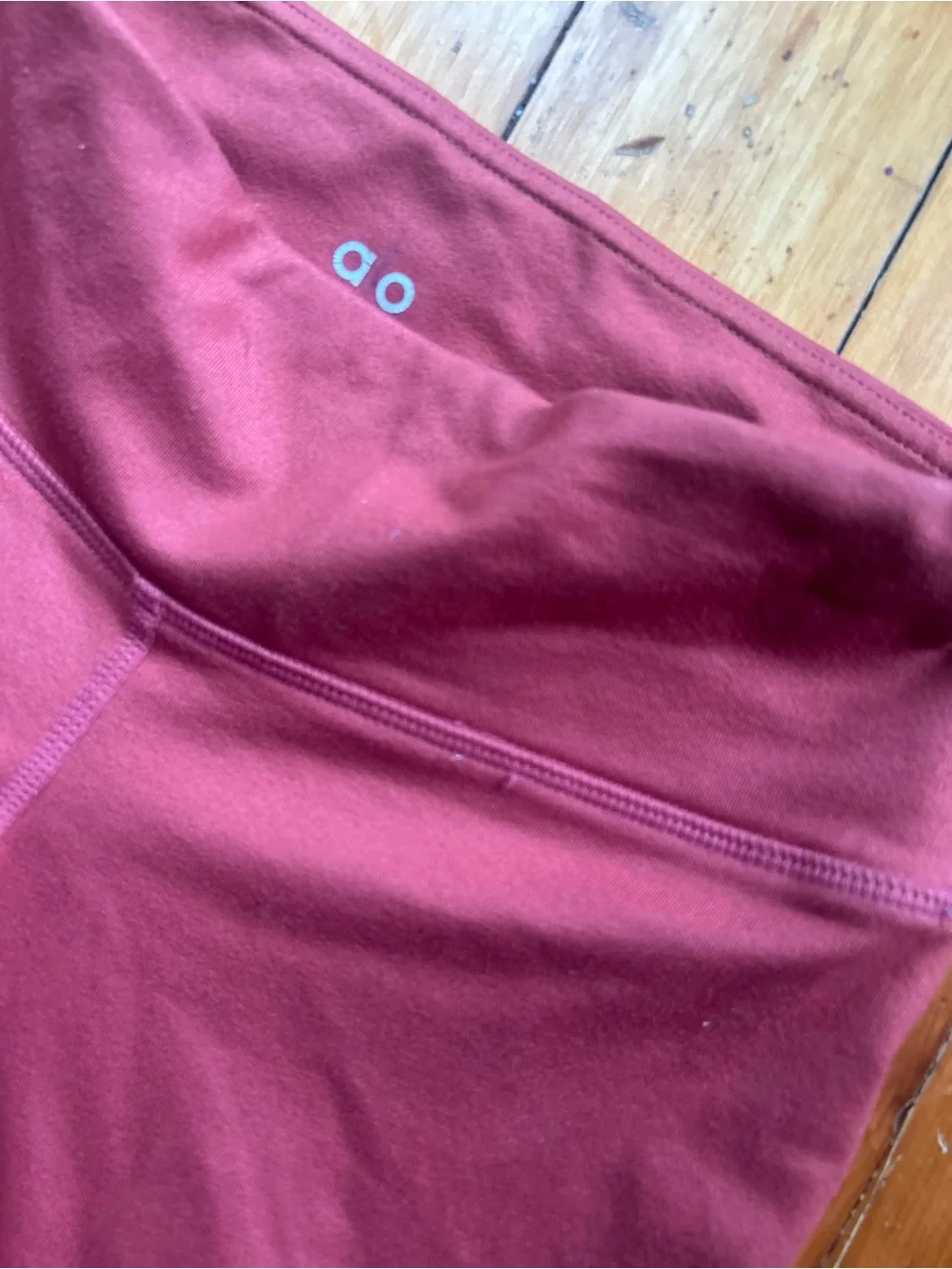 ☀️3/$25 Alo Edge Capri Leggings red small mesh